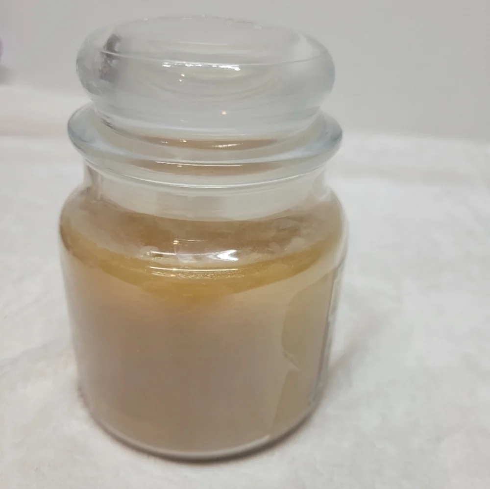 SOLD          Yankee candle Luscious Pumpkin Trifle Medium 1 wick jar candle NEW - Picture 3 of 9